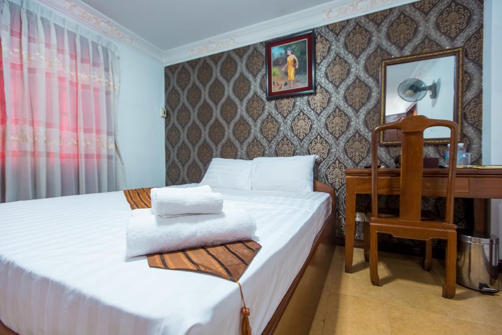 Flamingos Hotel Пномпень Экстерьер фото